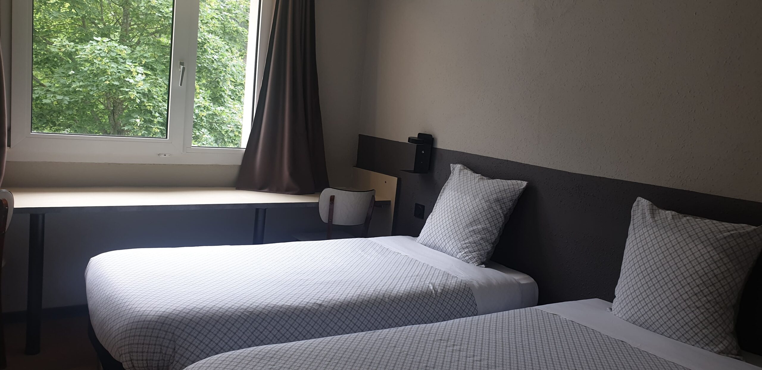 chambre 2 personnes hotel cevennes (1)